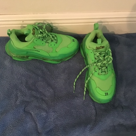 Balenciaga Triple S size 8 - Picture 9 of 12